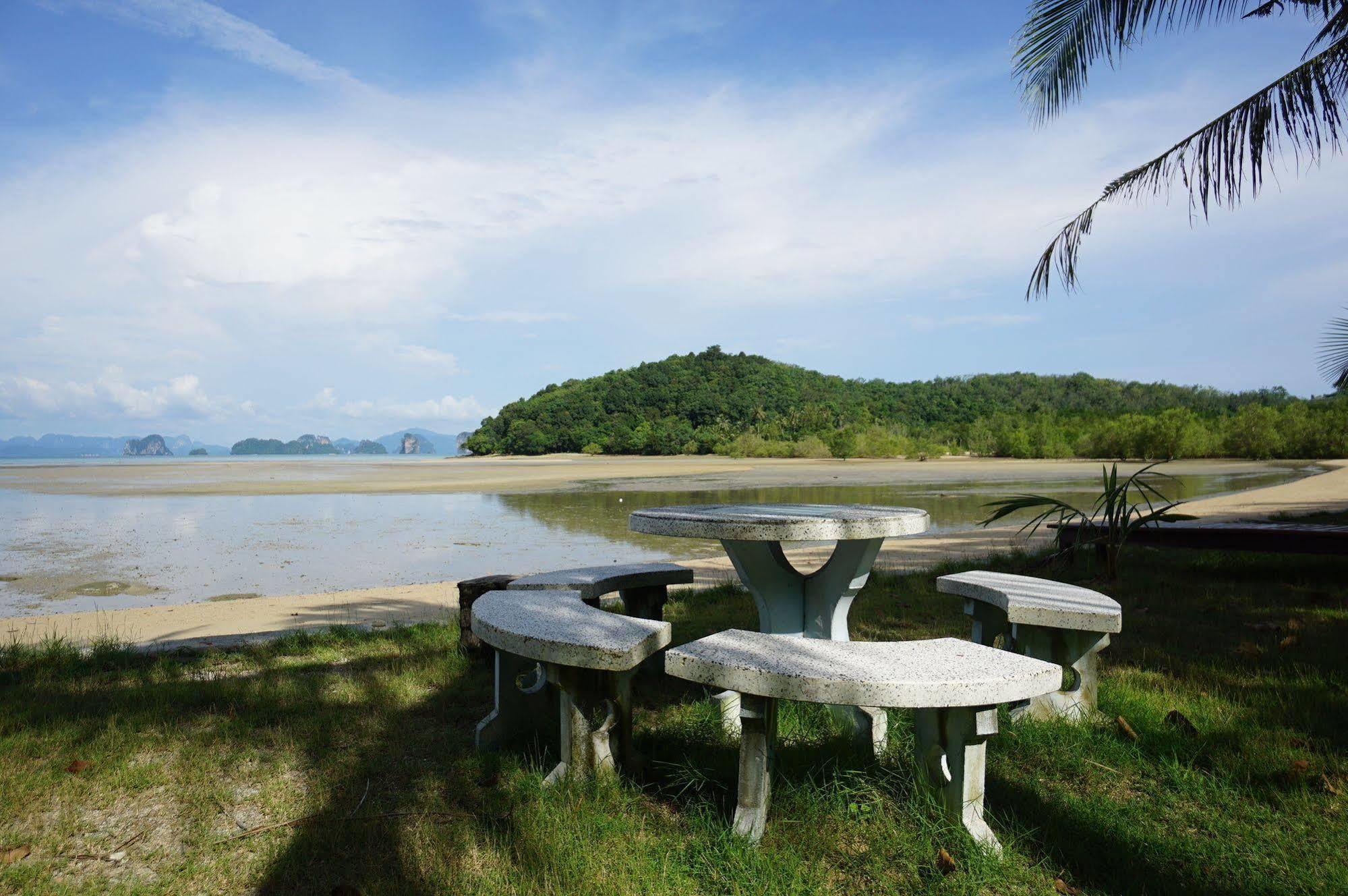 Koh Yao Beach Bungalows Ko Yao Noi Exterior photo